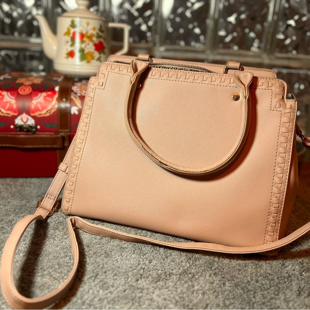 Elegant Pink Handbag with matching wristlet